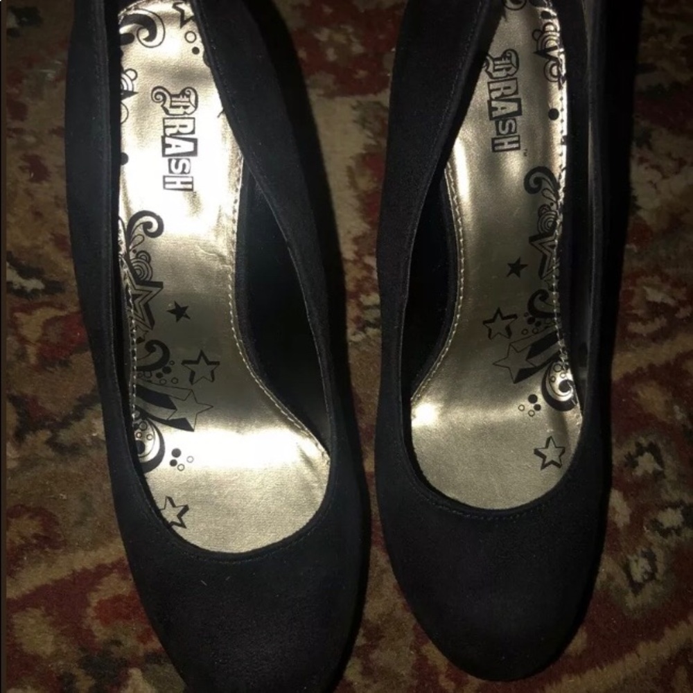 Women’s shoes